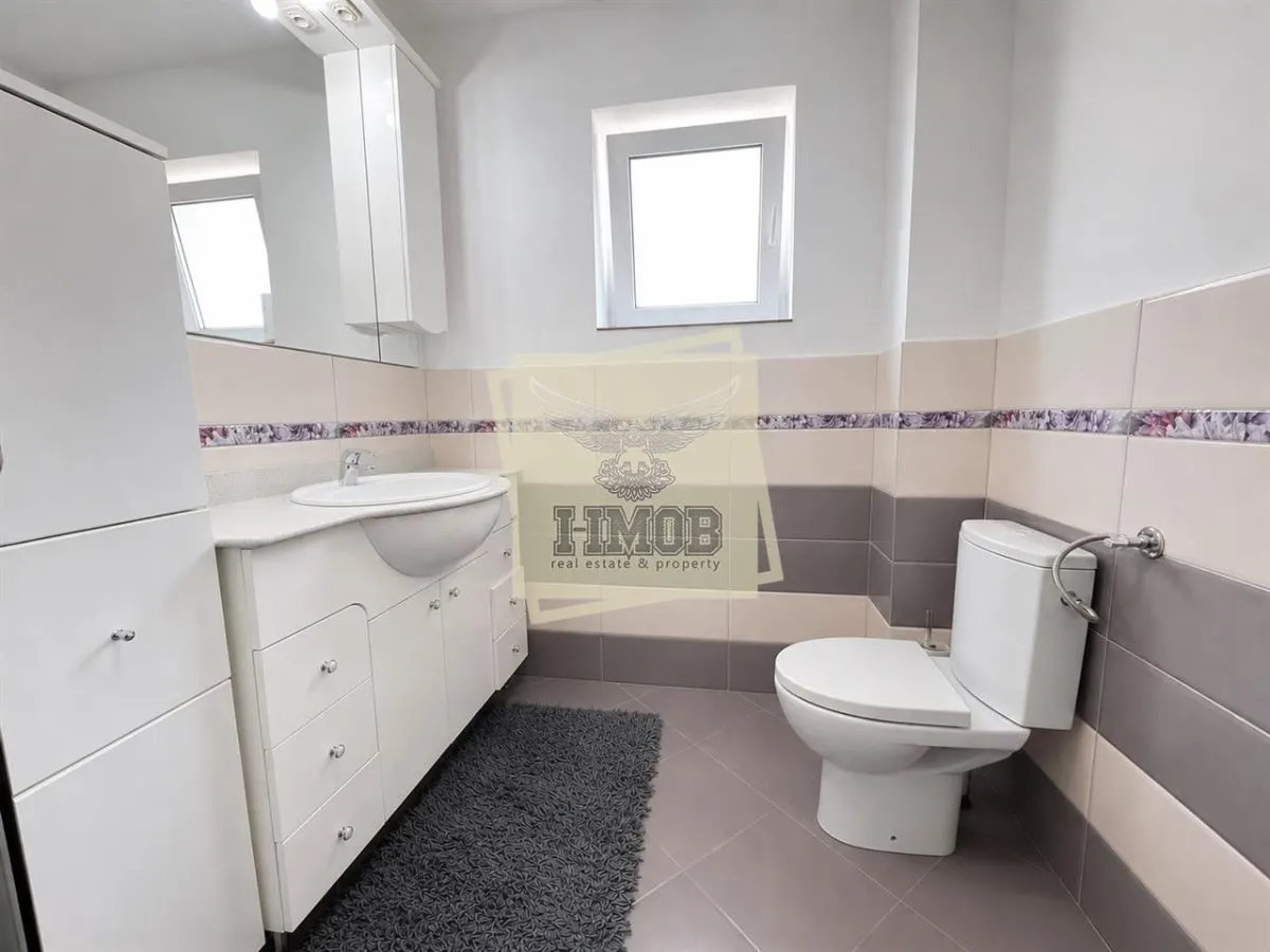 Apartament 3 camere terasa balcon si parcare zona Selimbar - foto 12