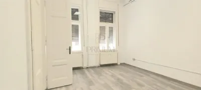 Spatiu birouri renovat nou, cladire istorica langa tribunal -  P - ta Unirii - foto 4