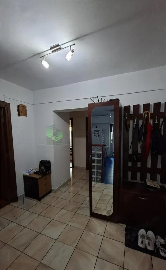 Apartament 3 camere Scriitorilor decomandat, etaj intermediar,165000 Euro - foto 5