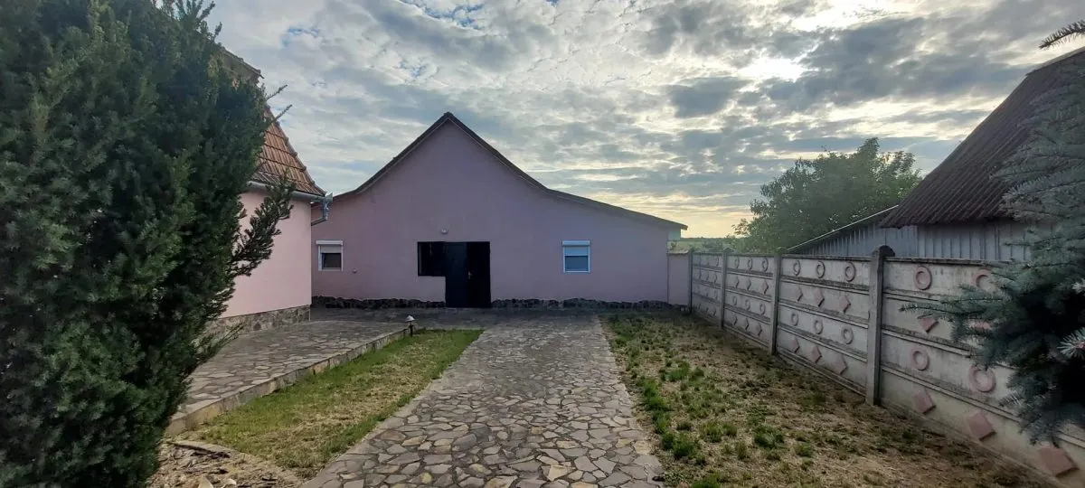 Casa+ hala,cu gradina si livada,Felecheriu,Osorhei,Bihor - foto 2