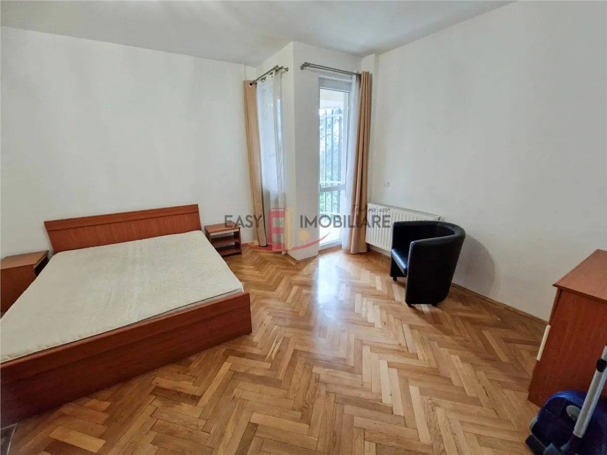 Apartament 4 camere, UMF, central, Targu Mures - foto 11