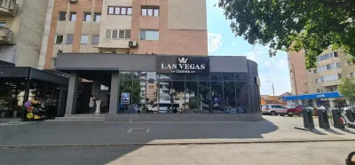 Spatiu in intersectie pe colt, Calea Aurel Vlaicu -Fortuna - Arad