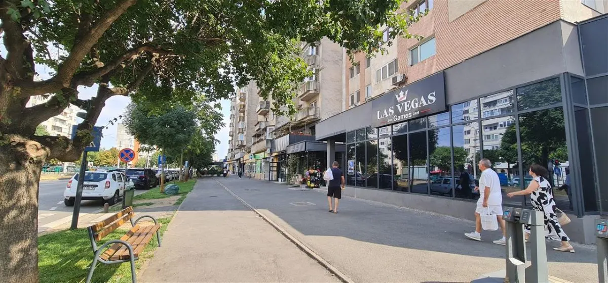 Spatiu in intersectie pe colt, Calea Aurel Vlaicu -Fortuna - foto 6