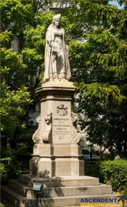Proprietate de colectie, monument de valoare nationala, detalii originale, potential rezidential, cultural, boutique. - foto 19