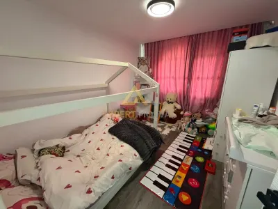 Apartament generos 3 camere str Granicerilor vis a vis de Lidl  etaj 4 cu acoperis - foto 11