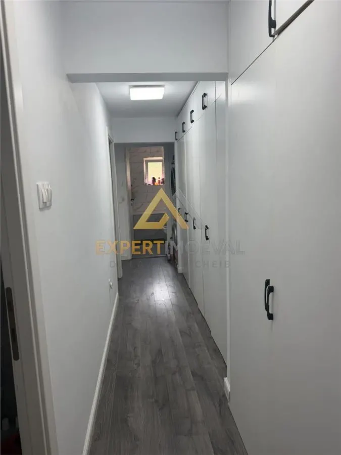 Apartament generos 3 camere str Granicerilor vis a vis de Lidl  etaj 4 cu acoperis - foto 16