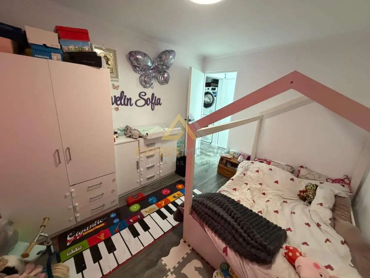 Apartament generos 3 camere str Granicerilor vis a vis de Lidl  etaj 4 cu acoperis - foto 10
