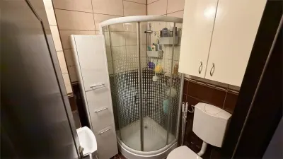 Vânzare apartament 3 camere | Vitan Mall | bl 1992 | anvelopat | etaj 3/8 | decomandat | 73 mp utili | mobilat si utilat | - foto 11