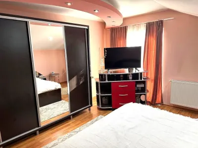 Vila individuala 6 camere, teren 2500 mp - foto 11