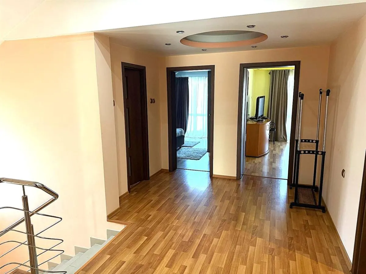 Vila individuala 6 camere, teren 2500 mp - foto 14