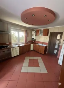 Vila individuala 6 camere, teren 2500 mp - foto 4