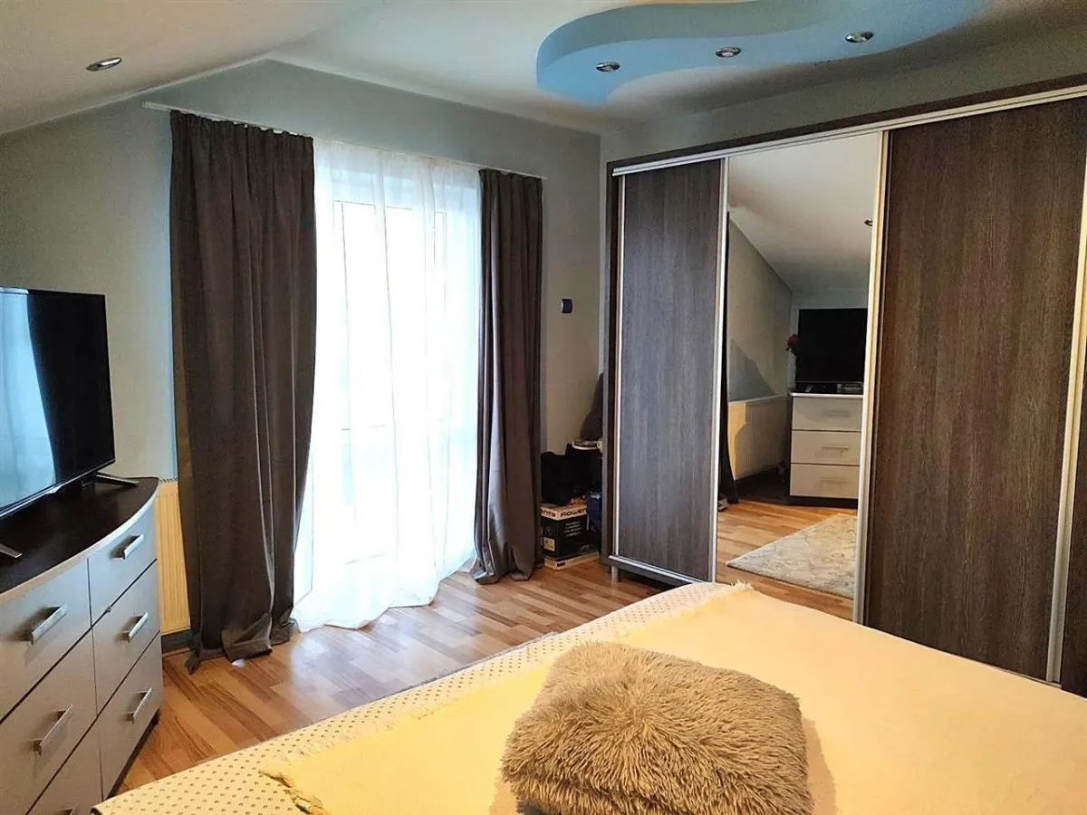 Vila individuala 6 camere, teren 2500 mp - foto 10
