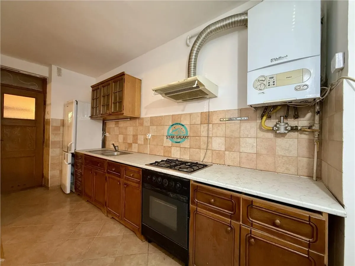 Apartament cu 3 camere de inchiriat, mobilat si utilat, in Cornisa - foto 2