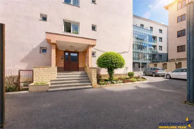 Distinctiv apartament, decomandat, 3camere, boxa, loc parcare, Central, Brasov - foto 6