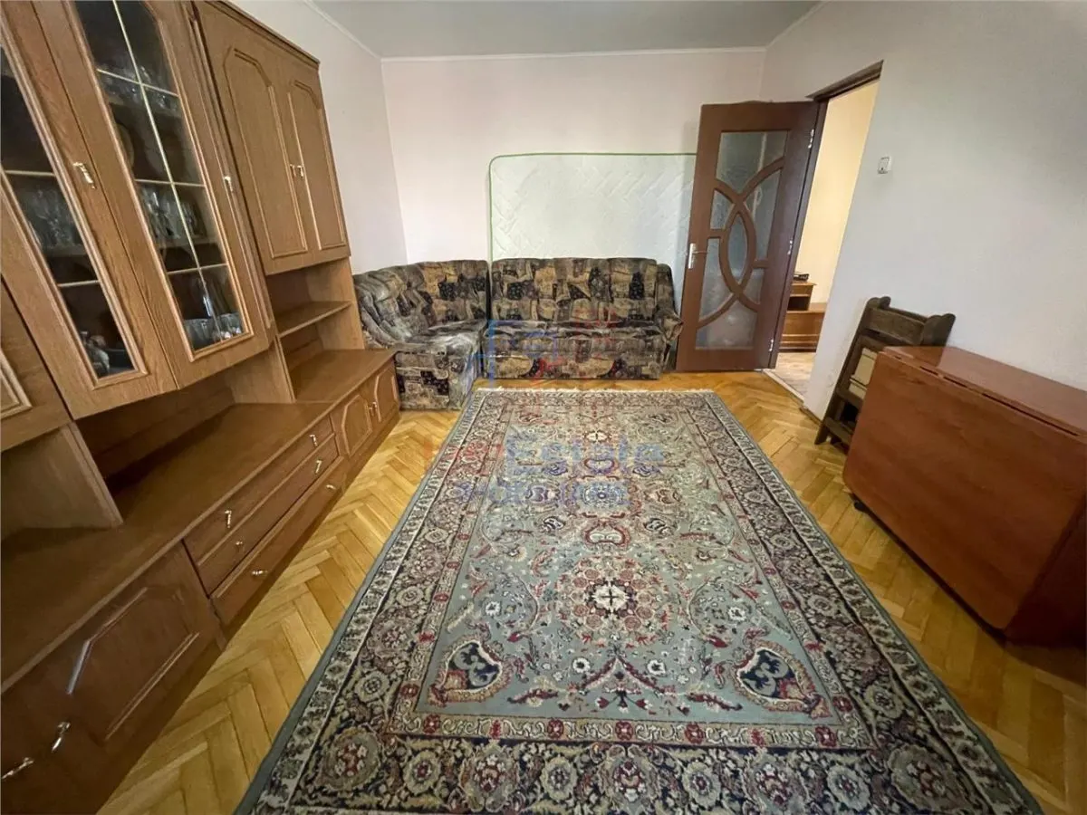 Alexandru cel Bun - Inchiriere - Apartament 2 camere  decomandat - foto 2