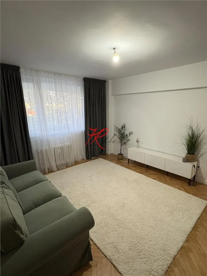 Vanzare apartament 3 camere renovate Parcul Circului - foto 1