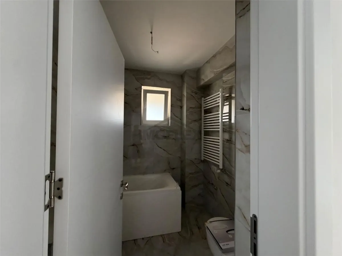 Apartament doua camere  Ansamblu rezidential,finisaje de lux balcon luminos - foto 8