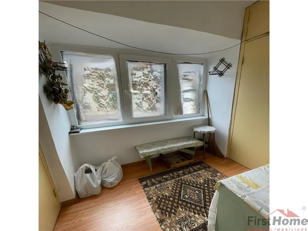 Apartament cu 3 camere, 74mp, etaj 1 , zona Centrala - foto 10