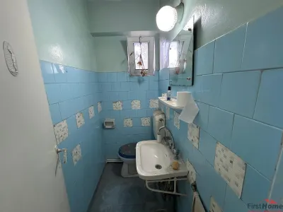 Apartament cu 4 camere de vanzare, zona Teatru - foto 12