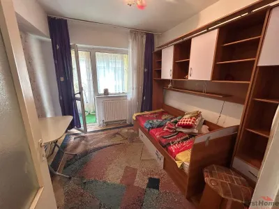 Apartament cu 4 camere de vanzare, zona Teatru - foto 3