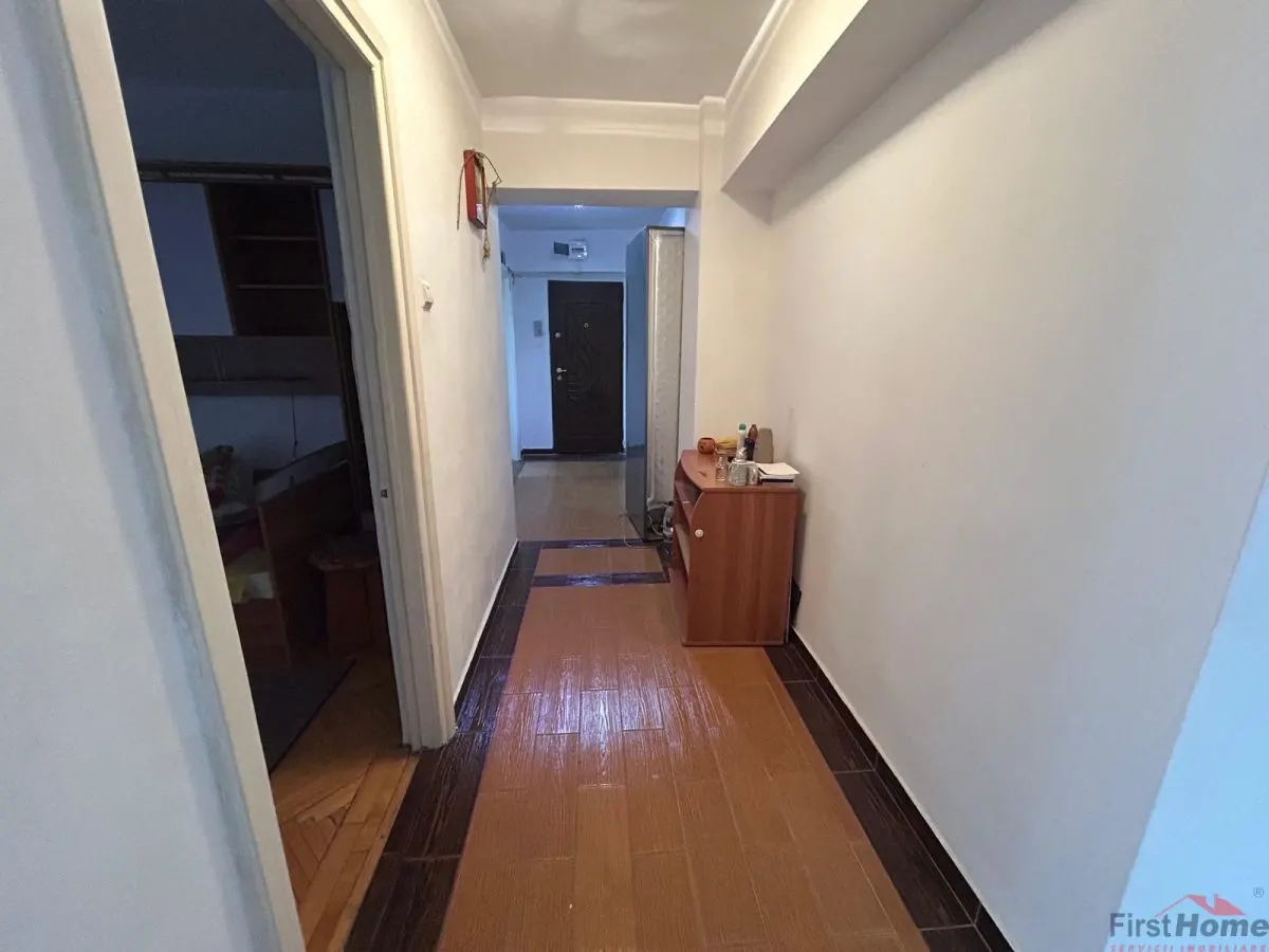 Apartament cu 4 camere de vanzare, zona Teatru - foto 8