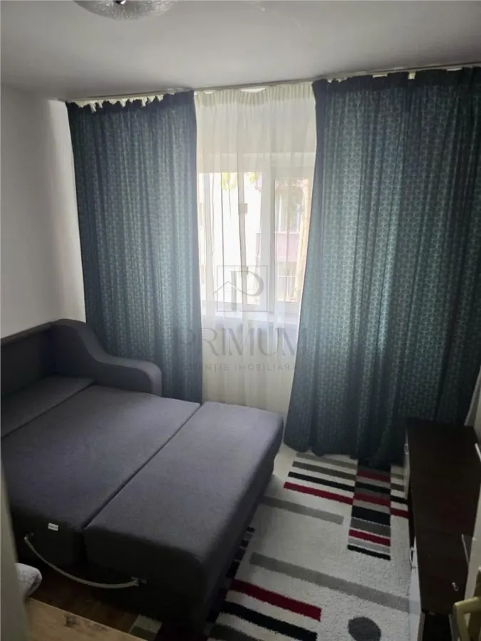 Apartament 3 camere | Medicina | Centrala Proprie | 2 Bai | 2 Balcoane - foto 3