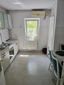 Apartament 3 camere | Medicina | Centrala Proprie | 2 Bai | 2 Balcoane - foto 5