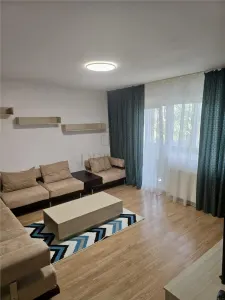 Apartament 3 camere | Medicina | Centrala Proprie | 2 Bai | 2 Balcoane - foto 6
