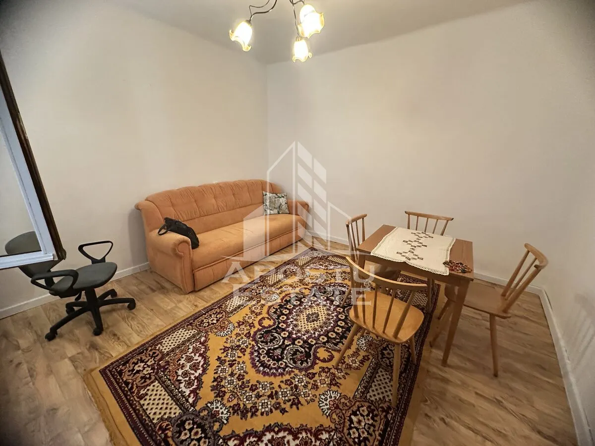 Apartament de inchiriat cu 2 camere, Centrala Proprie, zona Elisabetin - foto 1