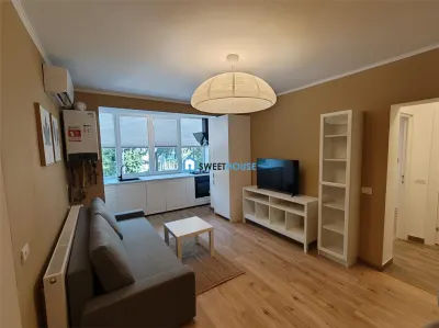 Apartament cu trei camere zona V alecsandri - Fagaras