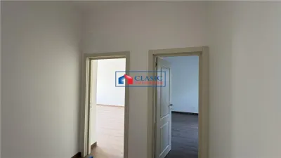 Inchiriere apartament ideal birou 3 camere decomandate renovat in Centru- zona Regionala CFR - foto 12