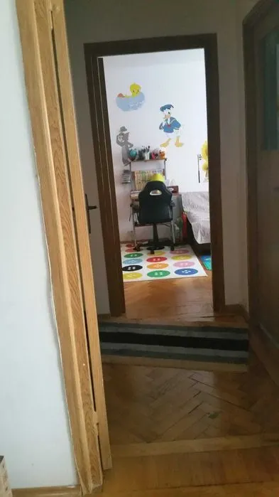 A luat avans cu credit Apartament cu 2 camere  Gemenii ,semidecomandat,parcare,83000 Euro - foto 4