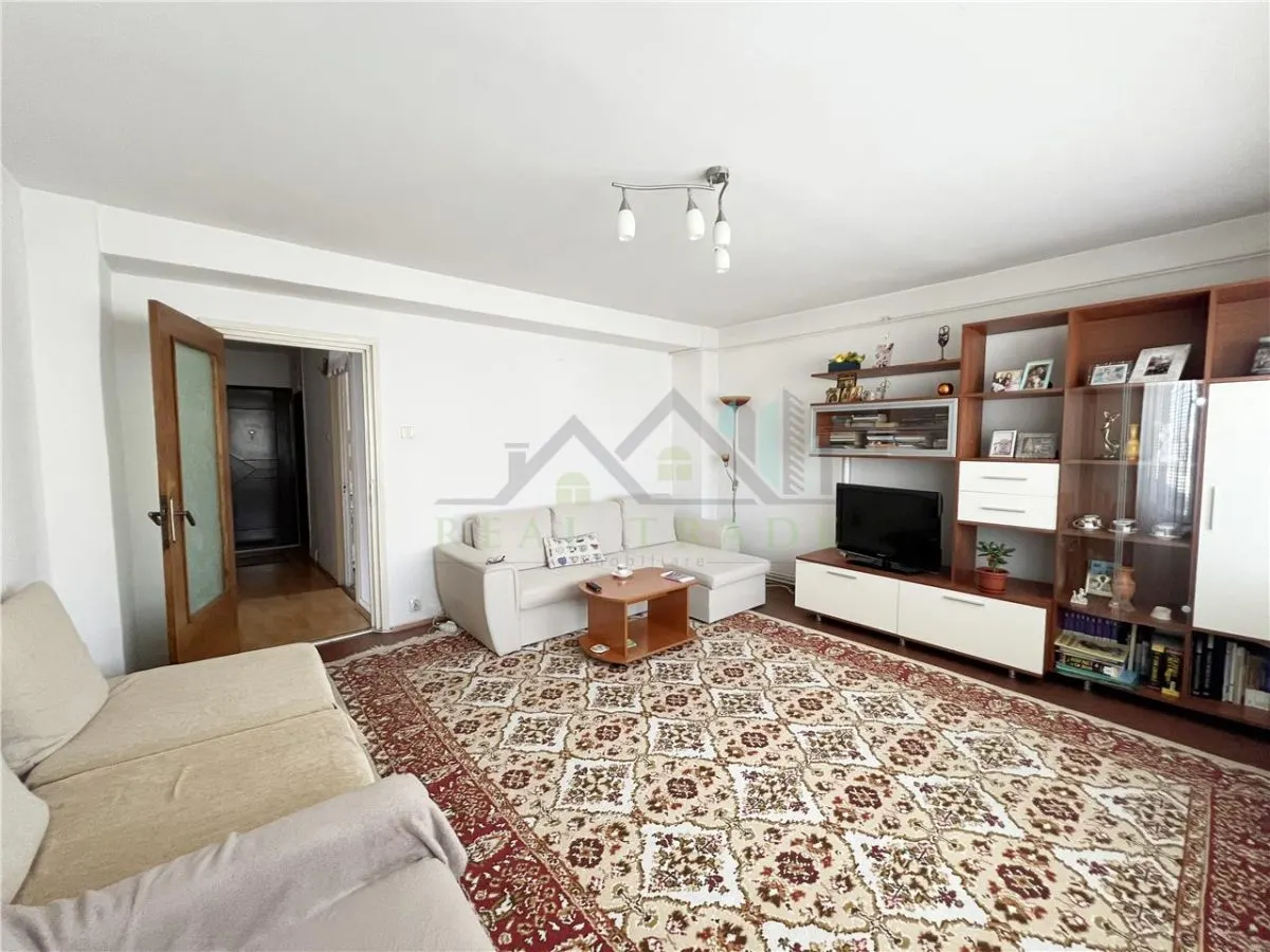 Apartament 3 camere, 2 bai, 2 balcoane, 78 mp, Carpatilor - foto 1