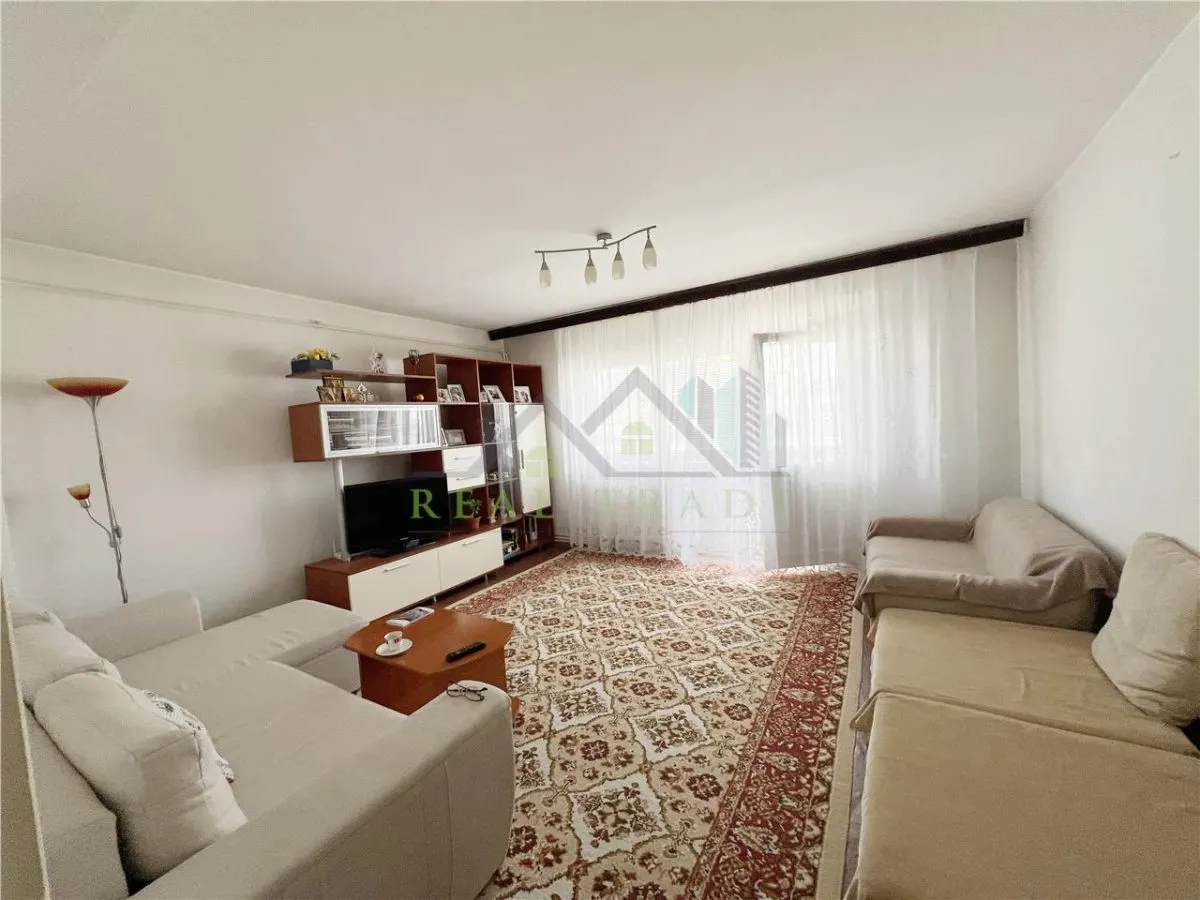 Apartament 3 camere, 2 bai, 2 balcoane, 78 mp, Carpatilor - foto 3
