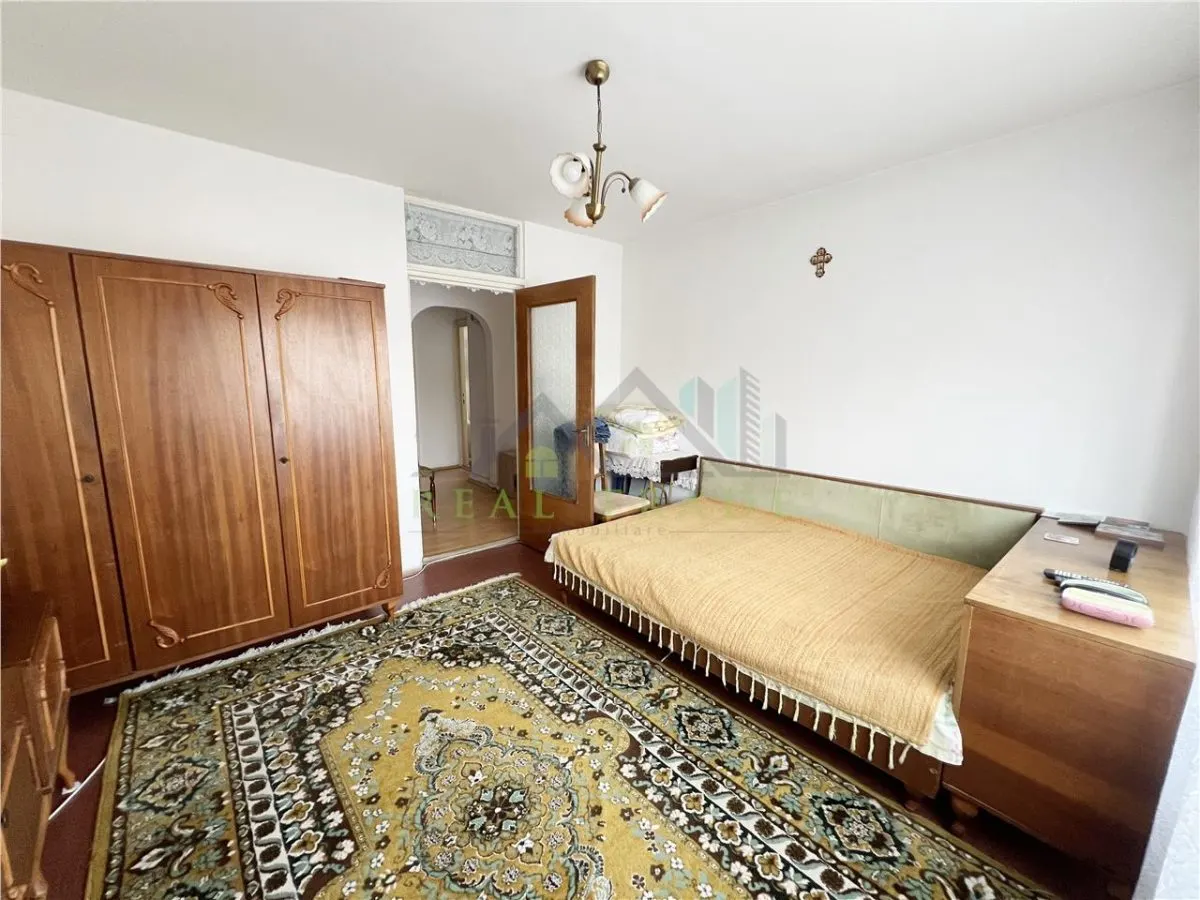 Apartament 3 camere, 2 bai, 2 balcoane, 78 mp, Carpatilor - foto 4