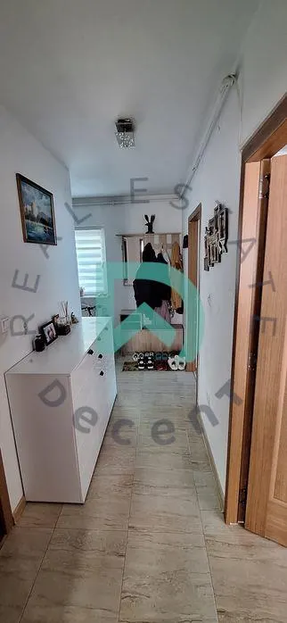 Apartament 3 camere de vanzare, mobilat si utilat - str. Pictor Nicolae Brana, Selimbar - foto 10