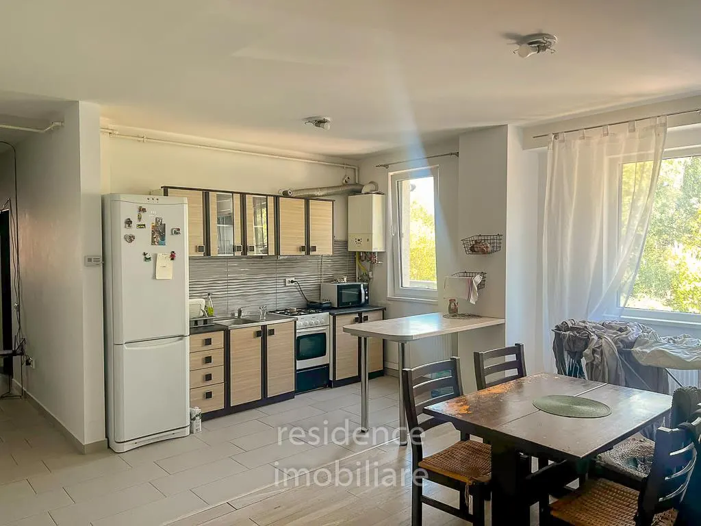 Apartament 3 camere, 90 mp, Gheorgheni, zona Baza Sportiva +  Parcare - foto 1