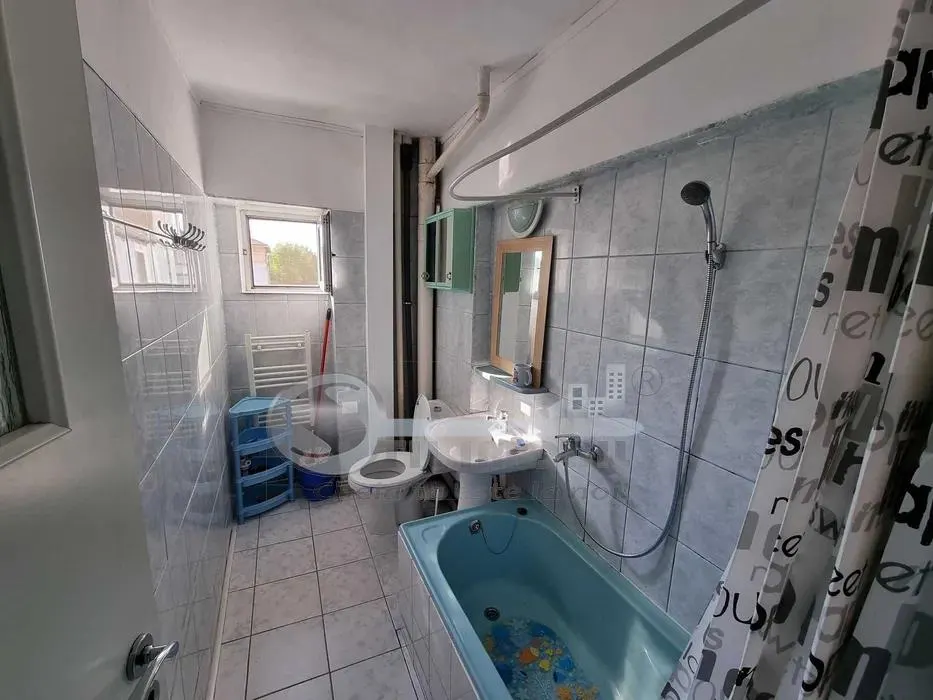Apartament 3 camere Podu Ros - foto 7