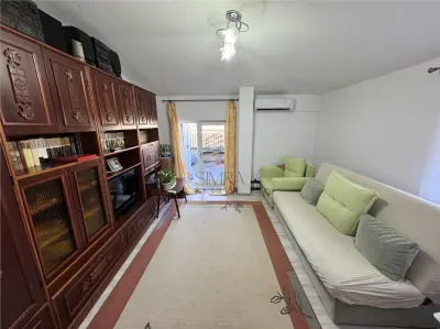 Apartament cu 2 camere si terasa, zona Decebal - Oradea