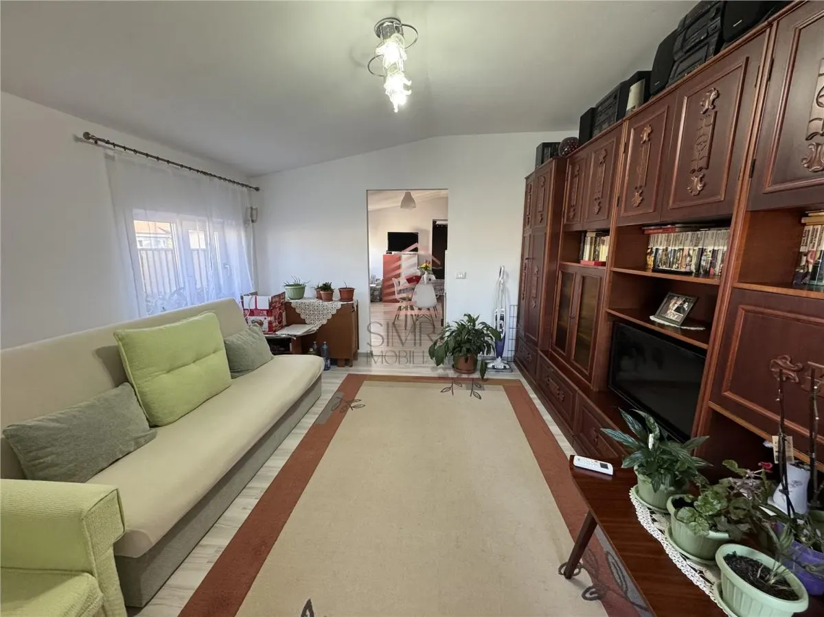 Apartament cu 2 camere si terasa, zona Decebal - foto 2
