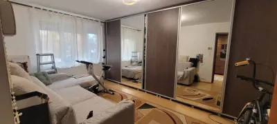 Apartament 3 camere decomandat zona Craiter - Brasov
