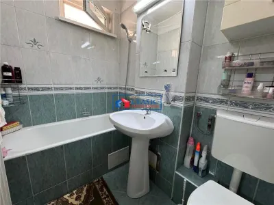Vanzare apartament 2 camere decomandate bloc izolat in Gheorgheni- zona Interservisan - foto 5