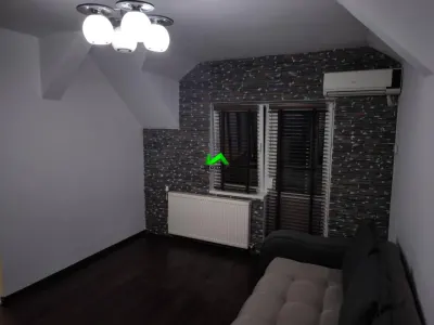 Apartament de inchiriat 3 camere Sibiu Vasile Aaron - foto 2