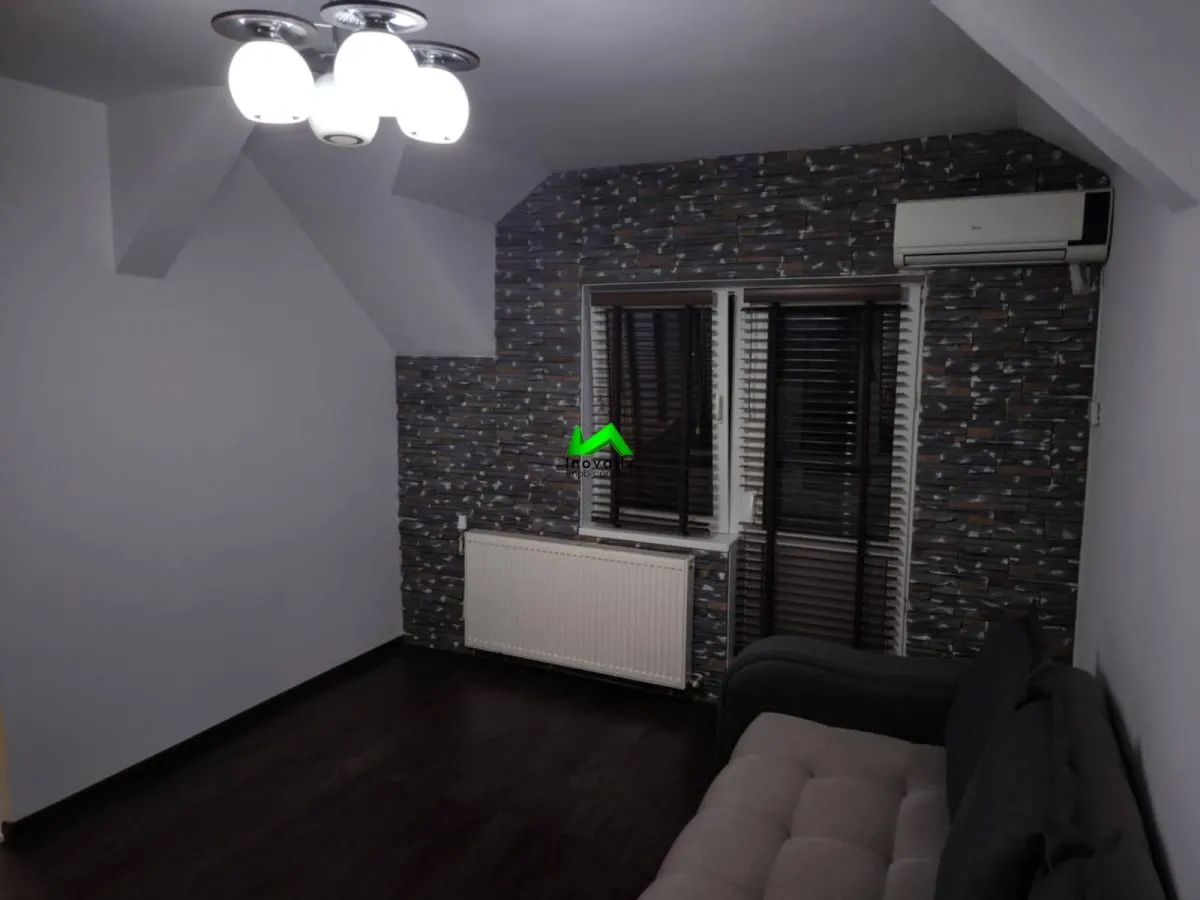 Apartament de inchiriat 3 camere Sibiu Vasile Aaron - foto 2
