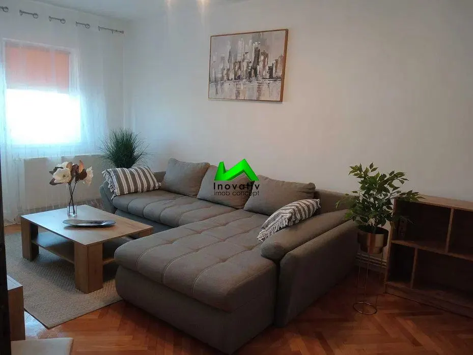Apartament de inchiriat 3 camere Sibiu Scoala de Inot - foto 1