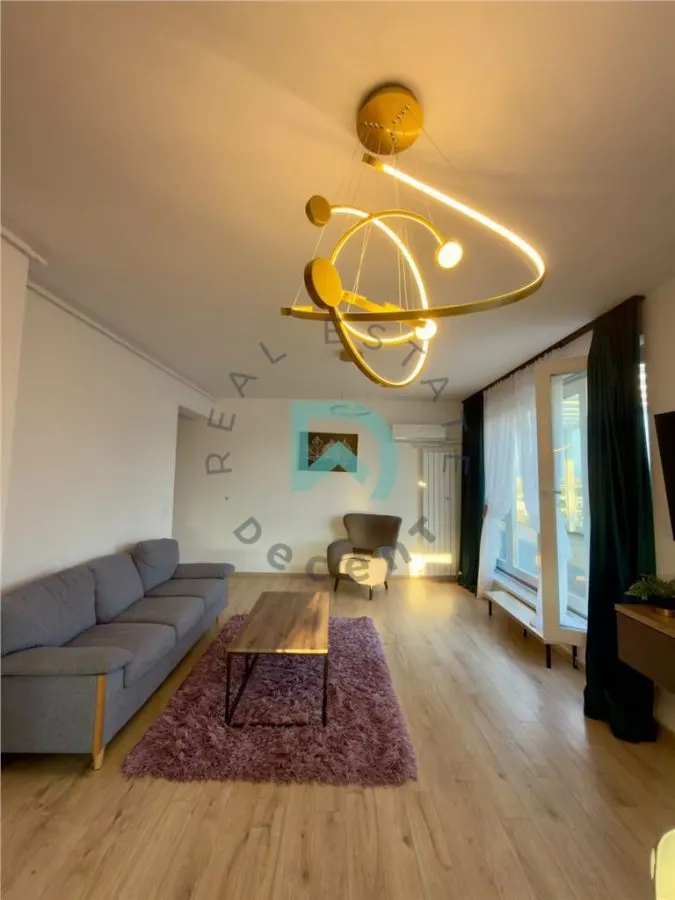 Apartament 3 camere - Penthouse in Tractorul, 71 mp - Brasov - foto 2