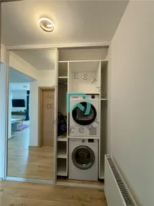 Apartament 3 camere - Penthouse in Tractorul, 71 mp - Brasov - foto 8