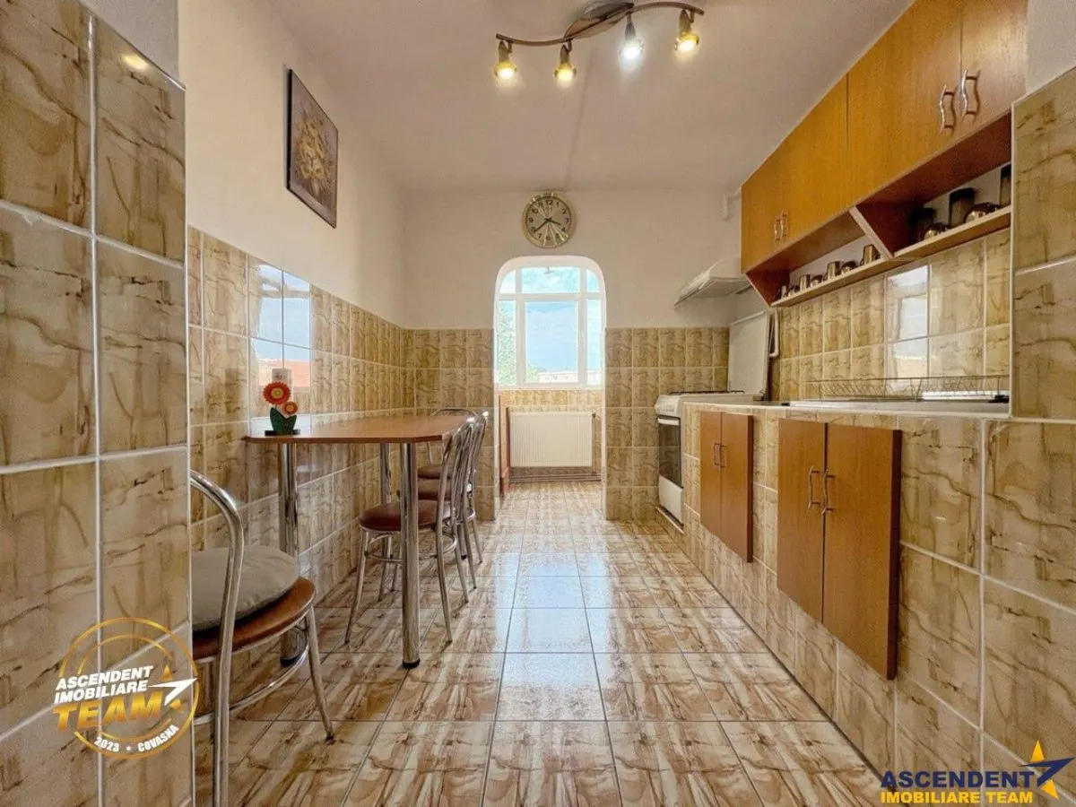 La inchiriere: Apartament 2 camere,  mobilat, utilat, Central, Lenin, Sfantu Gheorghe - foto 2