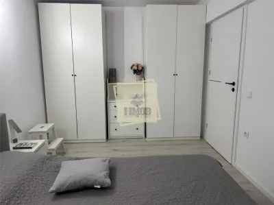 Apartament modern 3 camere balcon pivnita si boxa zona Mihai Viteazu - foto 2