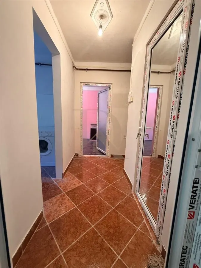 Copou Codrescu apartament 3 camere 60 mp , eliberare rapida - foto 8